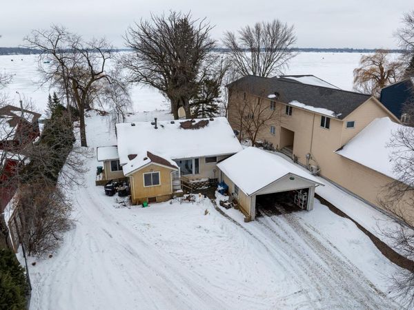 6617 N Shore Trail N, Forest Lake, MN 55025