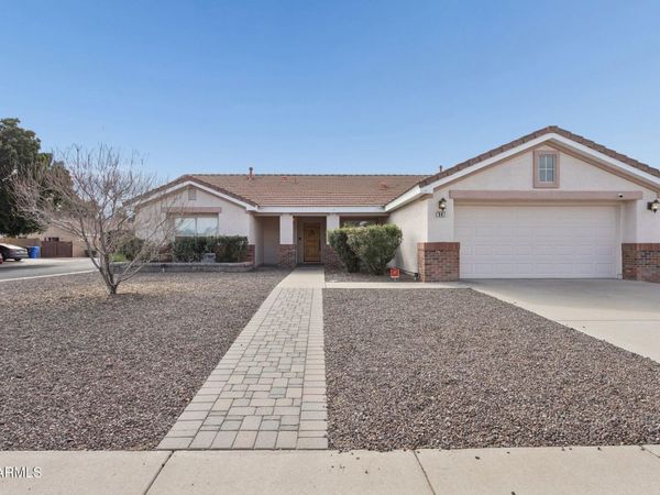 901 W JUANITA Avenue, Gilbert, AZ 85233