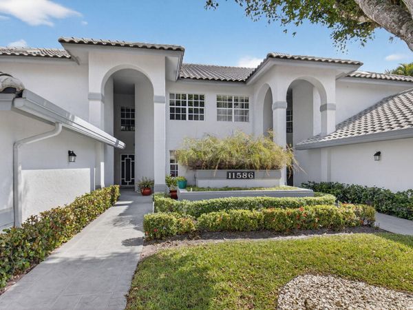11586 Briarwood Circle, Unit 1, Boynton Beach, FL 33437
