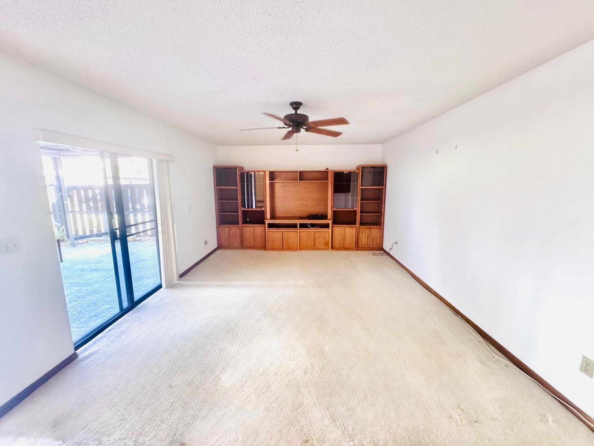 604 SE Castle Court, Unit D, Port Saint Lucie, FL 34952 Photo