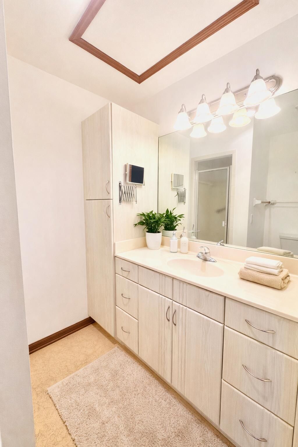 604 SE Castle Court, Unit D, Port Saint Lucie, FL 34952 Photo