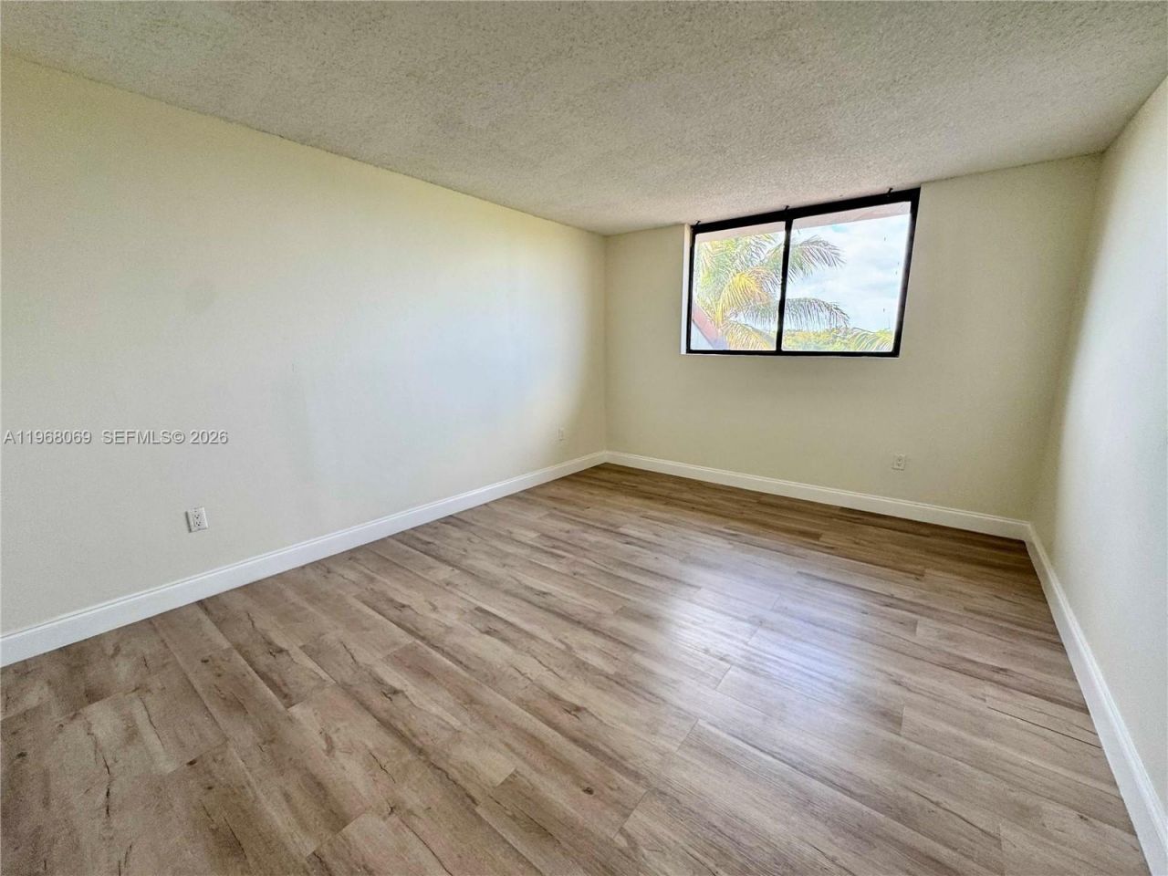 8335 SW 152nd Ave, Unit B-408, Miami, FL 33193 Photo