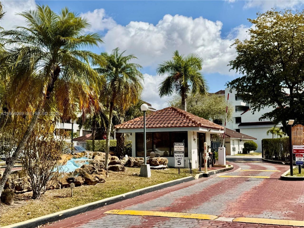 8335 SW 152nd Ave, Unit B-408, Miami, FL 33193 Photo