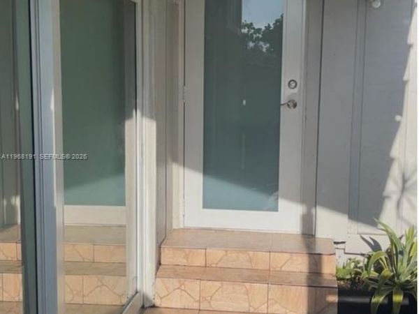 7133 SW 109th Ct , Miami, FL 33173