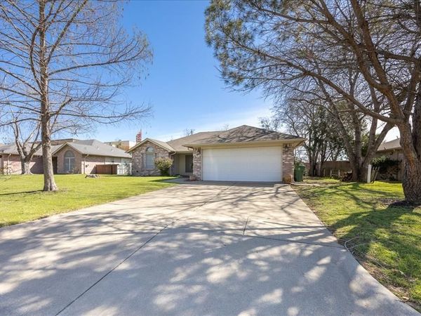 116 Misty View Lane, Roanoke, TX 76262