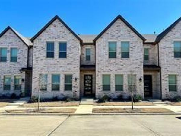 301 Colusa Drive, Lewisville, TX 75056