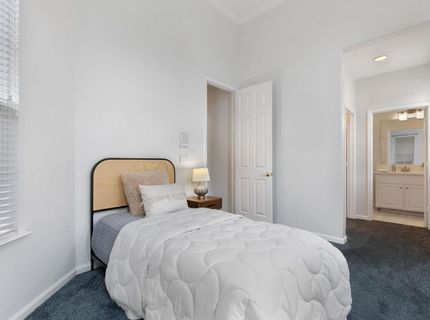 3361 Swallows Nest Ln, Sacramento, CA 95833 Photo