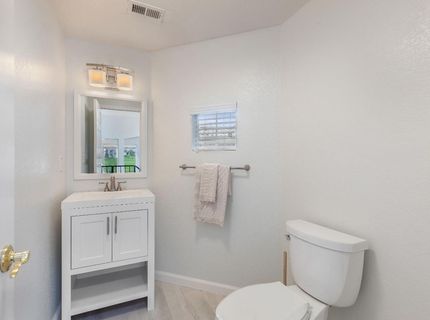 3361 Swallows Nest Ln, Sacramento, CA 95833 Photo