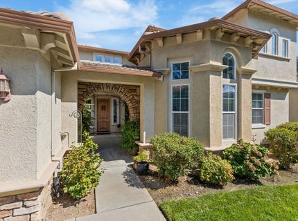 3361 Swallows Nest Ln, Sacramento, CA 95833 Photo