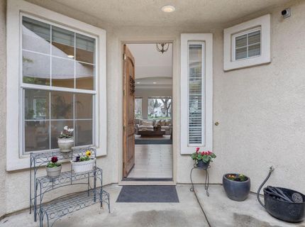 3361 Swallows Nest Ln, Sacramento, CA 95833 Photo