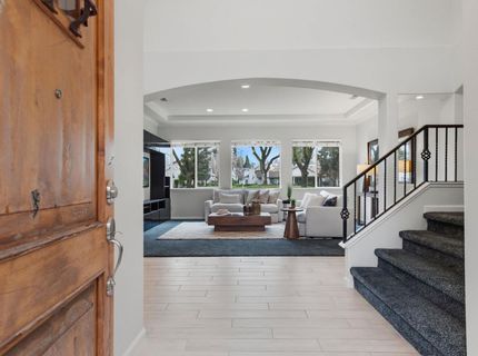 3361 Swallows Nest Ln, Sacramento, CA 95833 Photo