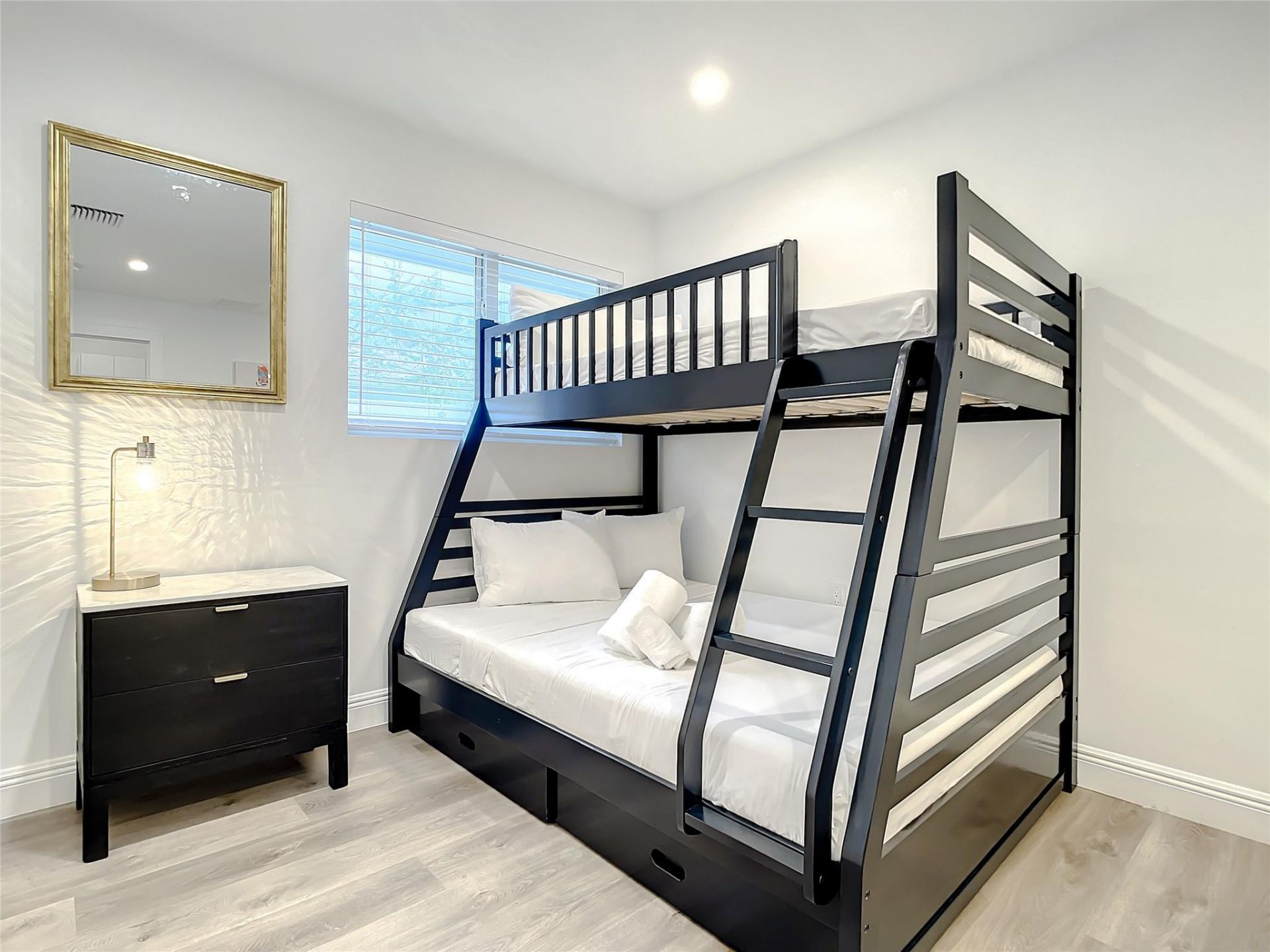 2100 NE 45th Street, Unit 1, Fort Lauderdale, FL 33308 Photo
