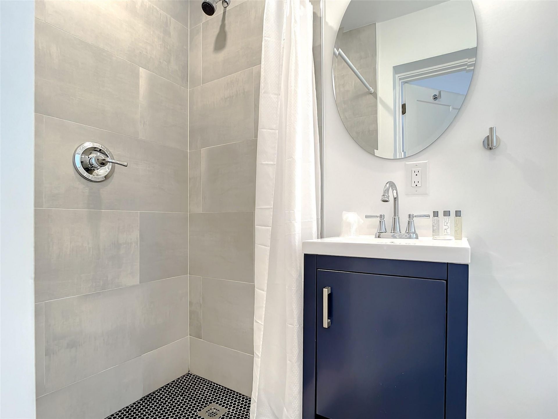2100 NE 45th Street, Unit 1, Fort Lauderdale, FL 33308 Photo