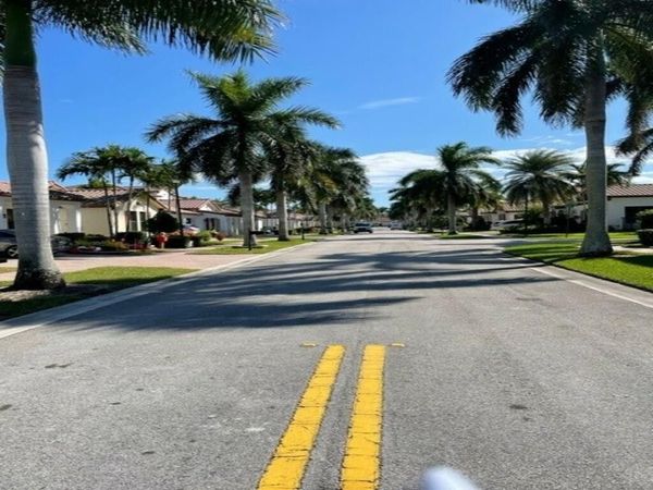 8491 NW 40th St, Cooper City, FL 33024