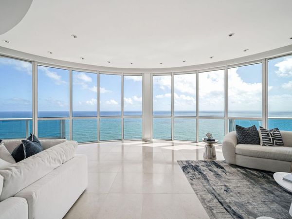 1600 S Ocean Boulevard, Unit UPH01, Lauderdale-By-The-Sea, FL 33062