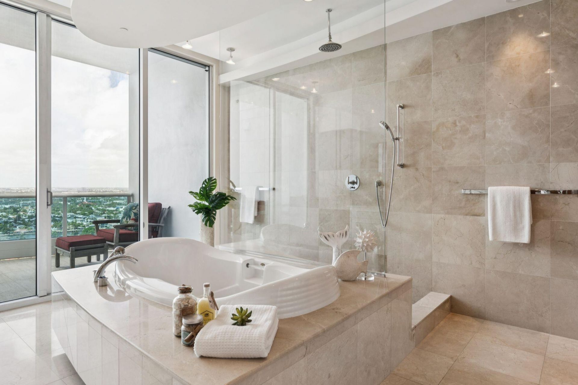 1600 S Ocean Boulevard, Unit UPH01, Lauderdale by the Sea, FL 33062 Photo