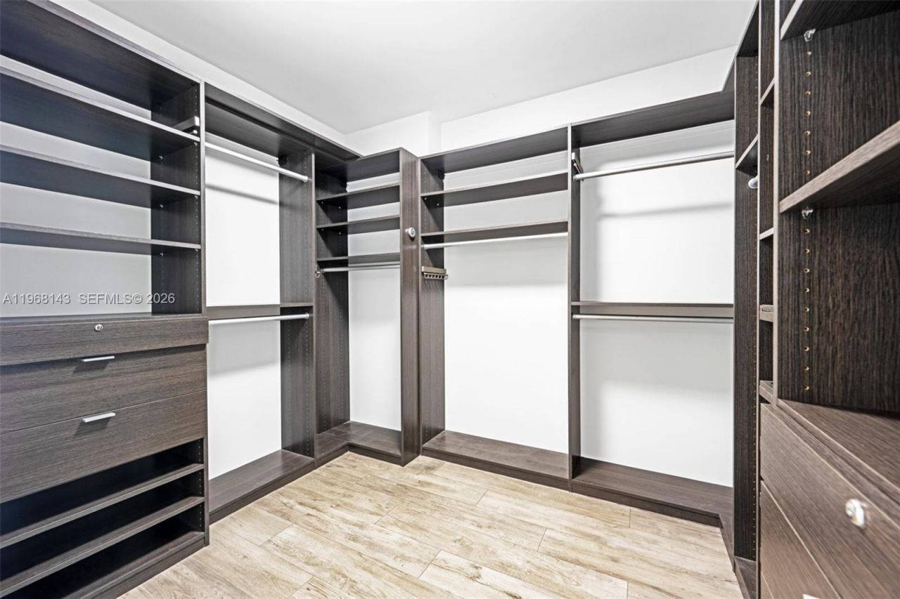 3301 NE 183 Street, Unit 2209, Aventura, FL 33160 Photo