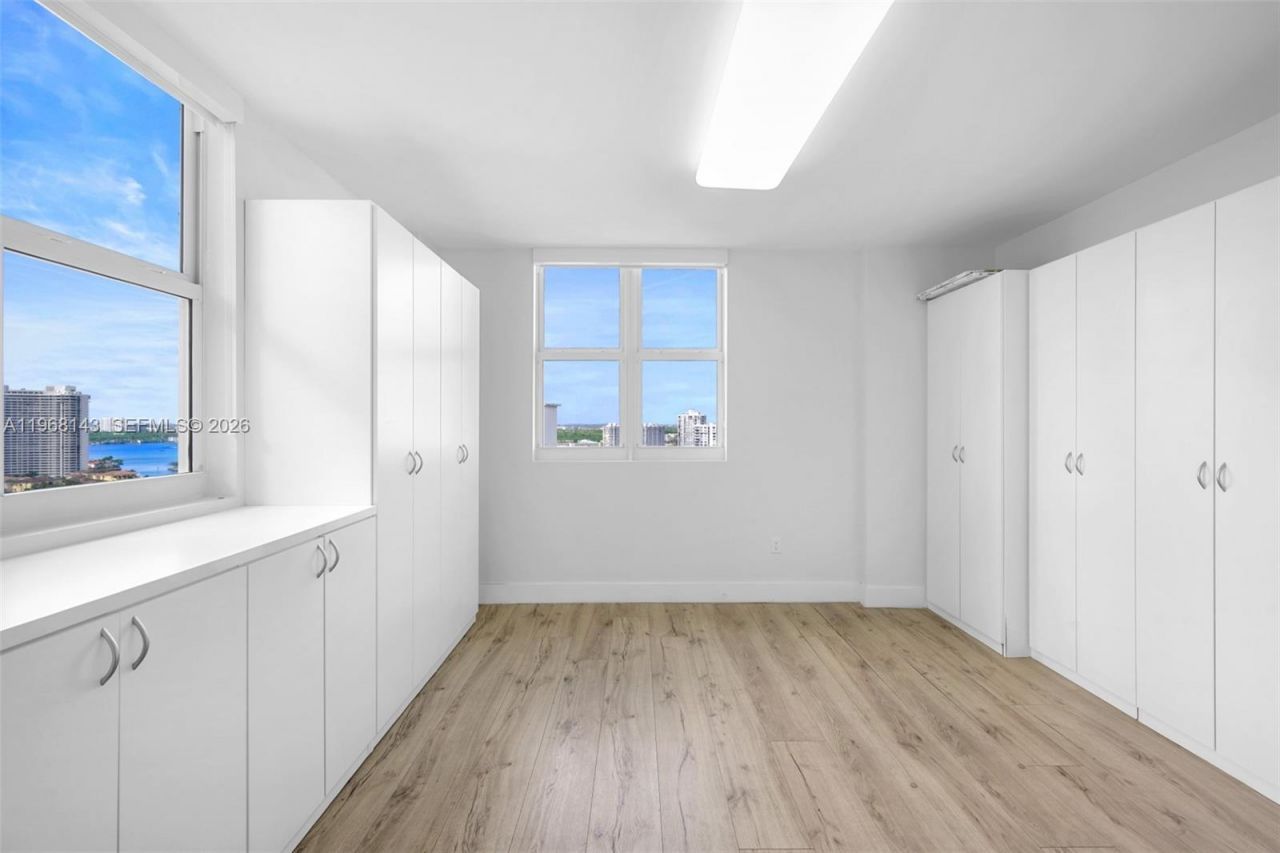 3301 NE 183 Street, Unit 2209, Aventura, FL 33160 Photo