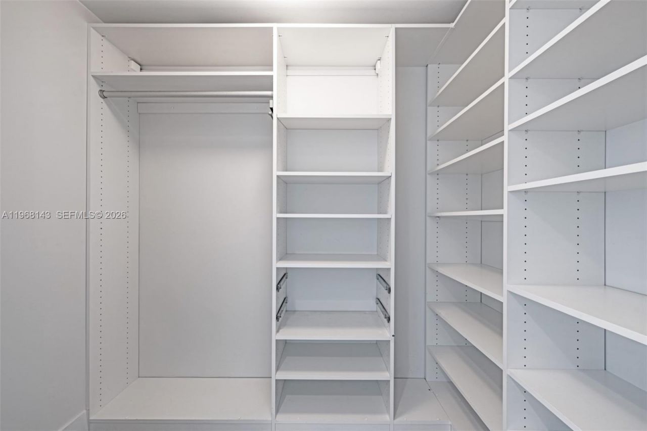 3301 NE 183, Unit 2209, Aventura, FL 33160 Photo