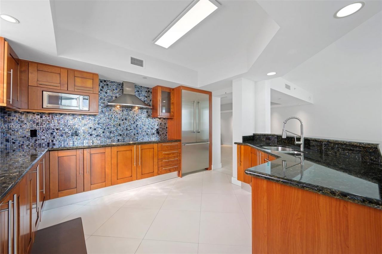 3301 NE 183, Unit 2209, Aventura, FL 33160 Photo