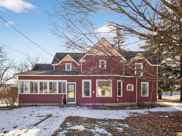 315 E Austin Avenue, Kellogg, MN 55945