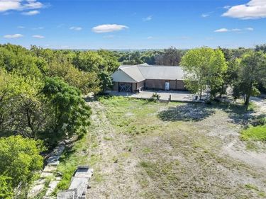 6829 Marvin D. Love FWY, Dallas, TX 75237