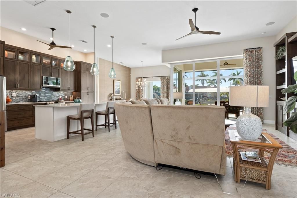 1914 SE 21st St, Cape Coral, FL 33990 Photo