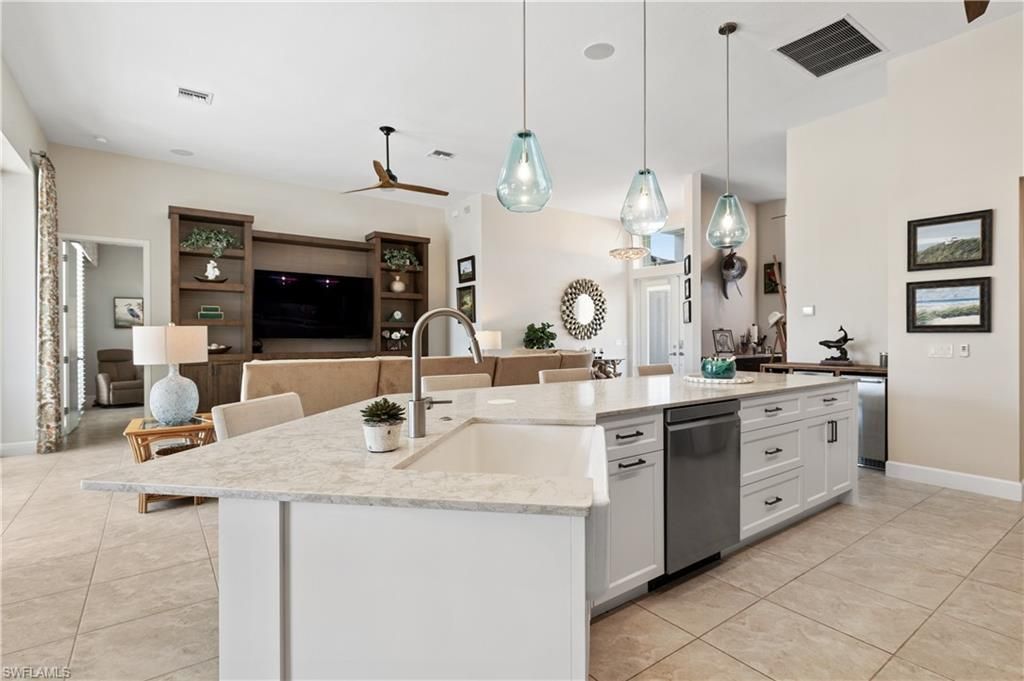 1914 SE 21st St, Cape Coral, FL 33990 Photo