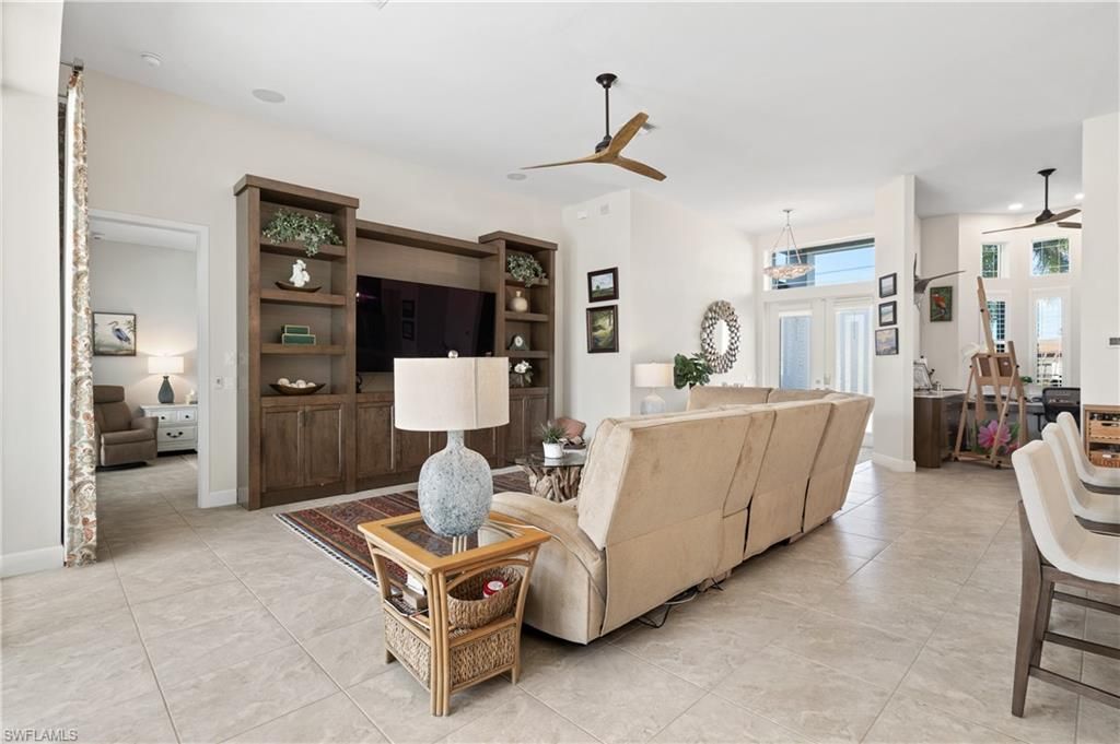 1914 SE 21st St, Cape Coral, FL 33990 Photo