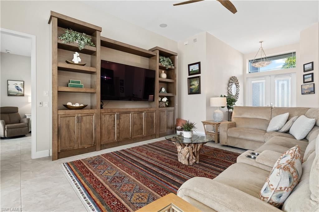 1914 SE 21st St, Cape Coral, FL 33990 Photo