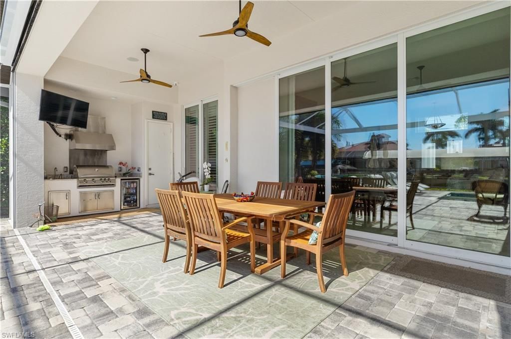 1914 SE 21st St, Cape Coral, FL 33990 Photo