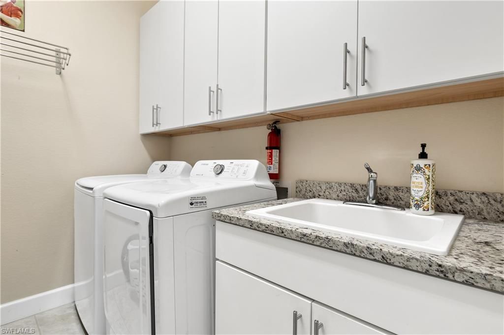 1914 SE 21st St, Cape Coral, FL 33990 Photo