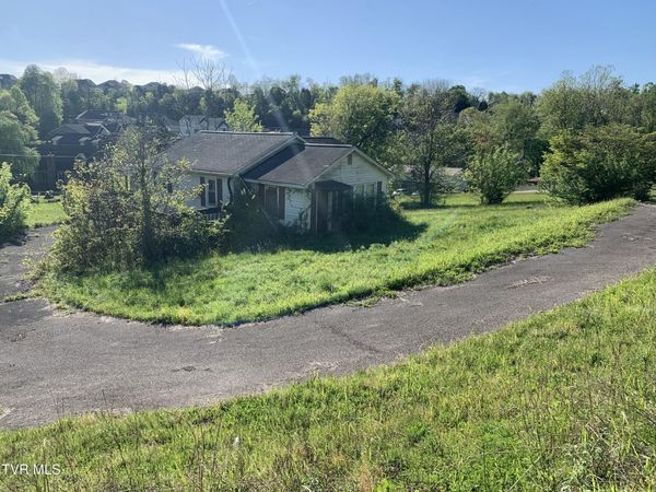 6277 Kingsport Highway, Gray, TN 37615