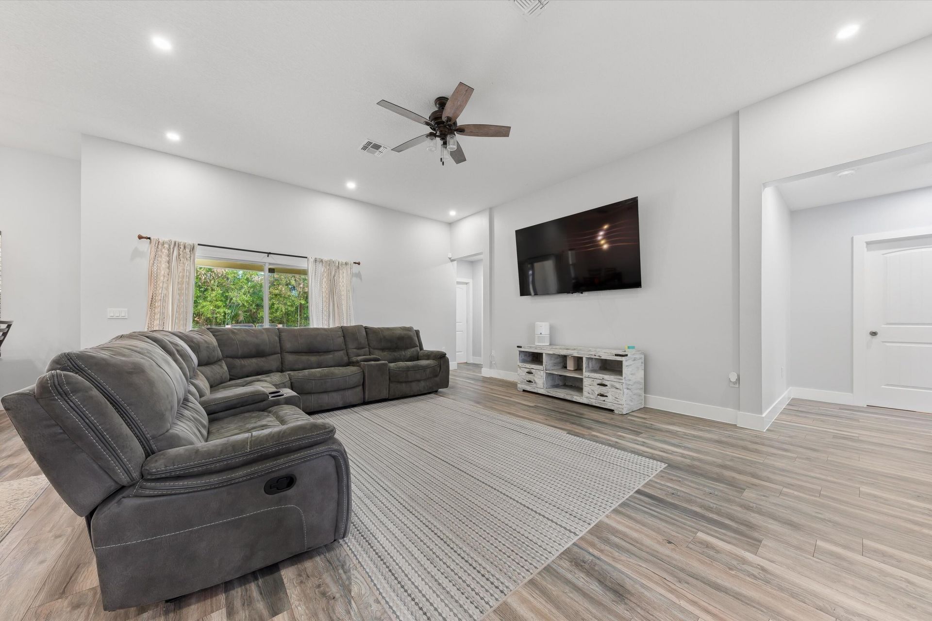 5244 NW E Piper Circle, Port Saint Lucie, FL 34986 Photo