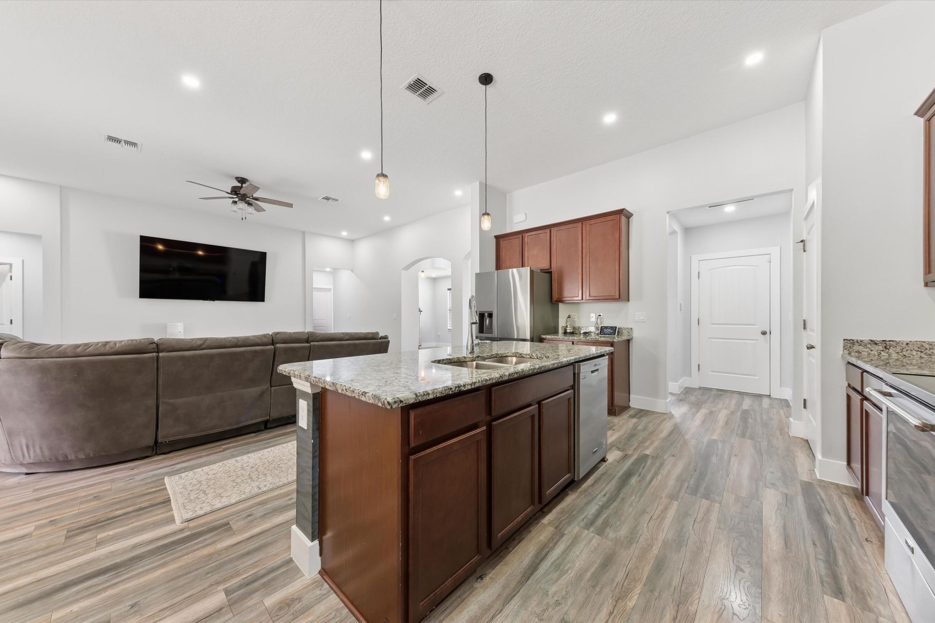 5244 NW E Piper Circle, Port Saint Lucie, FL 34986 Photo