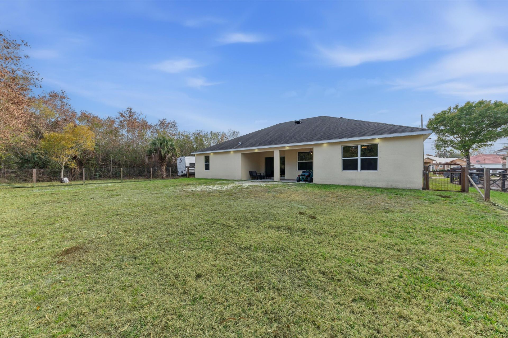 5244 NW E Piper Circle, Port Saint Lucie, FL 34986 Photo