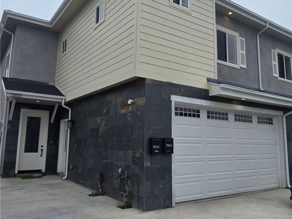 11613 Adenmoor, Downey, CA 90241
