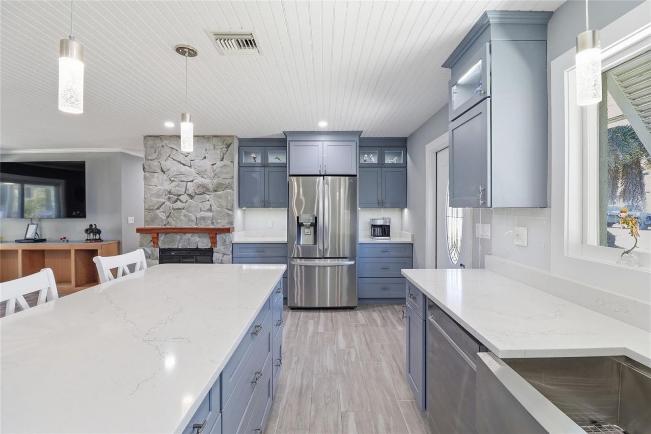 2740 Sanibel Boulevard, Saint James City, FL 33956 Photo