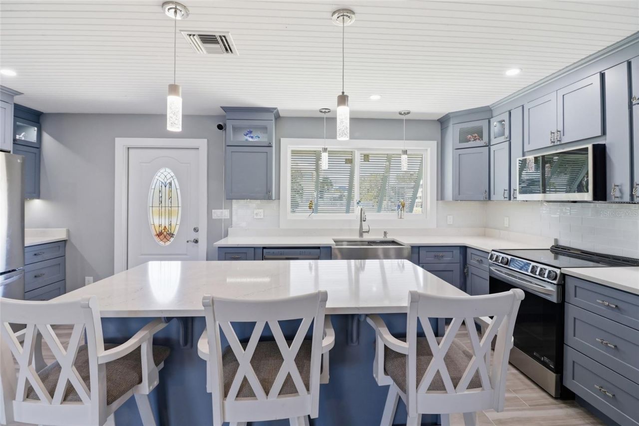 2740 Sanibel Boulevard, Saint James City, FL 33956 Photo