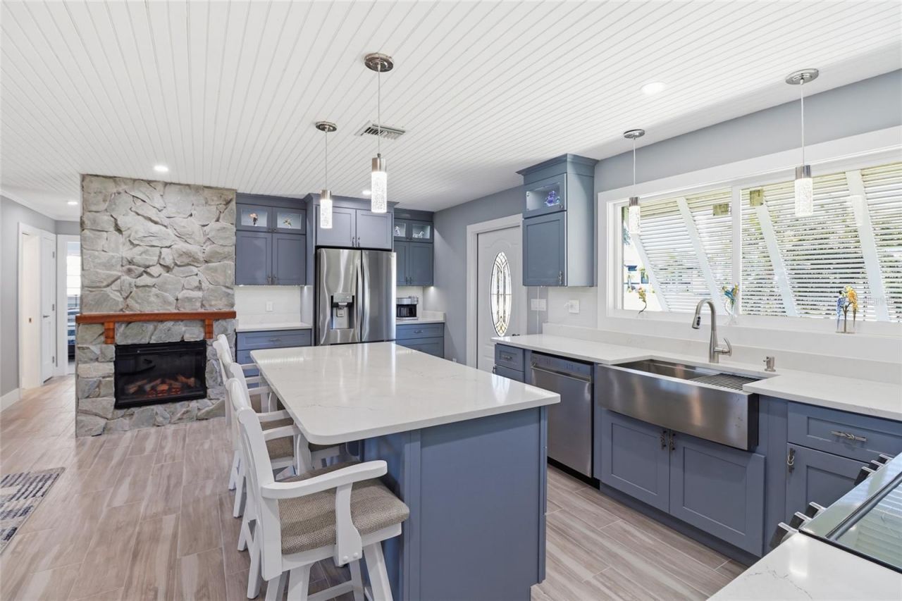 2740 Sanibel Boulevard, Saint James City, FL 33956 Photo