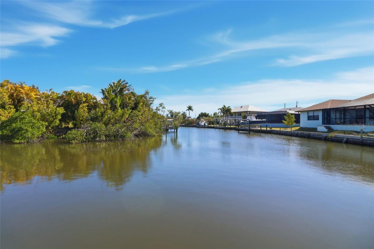 2740 Sanibel Boulevard, Saint James City, FL 33956 Photo