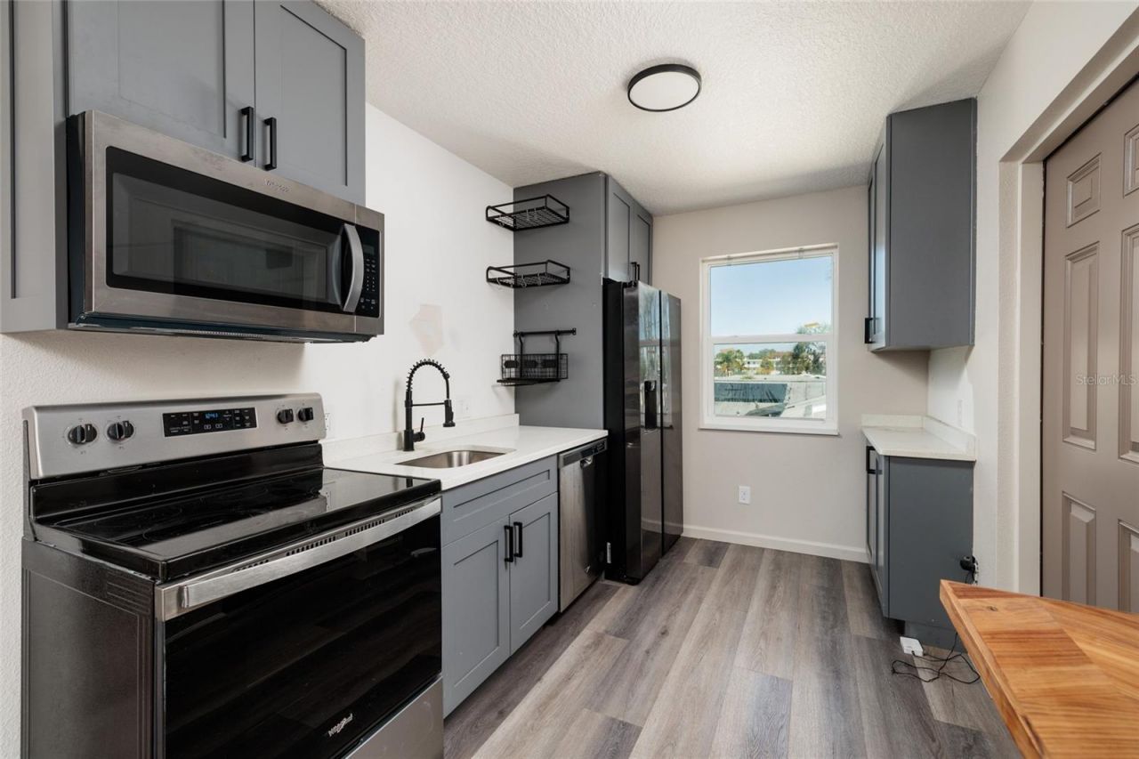 600 74th Avenue N, Saint Petersburg, FL 33702 Photo