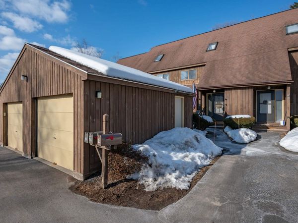 23 Spring Cove Road, Unit 23, Nashua, NH 03062