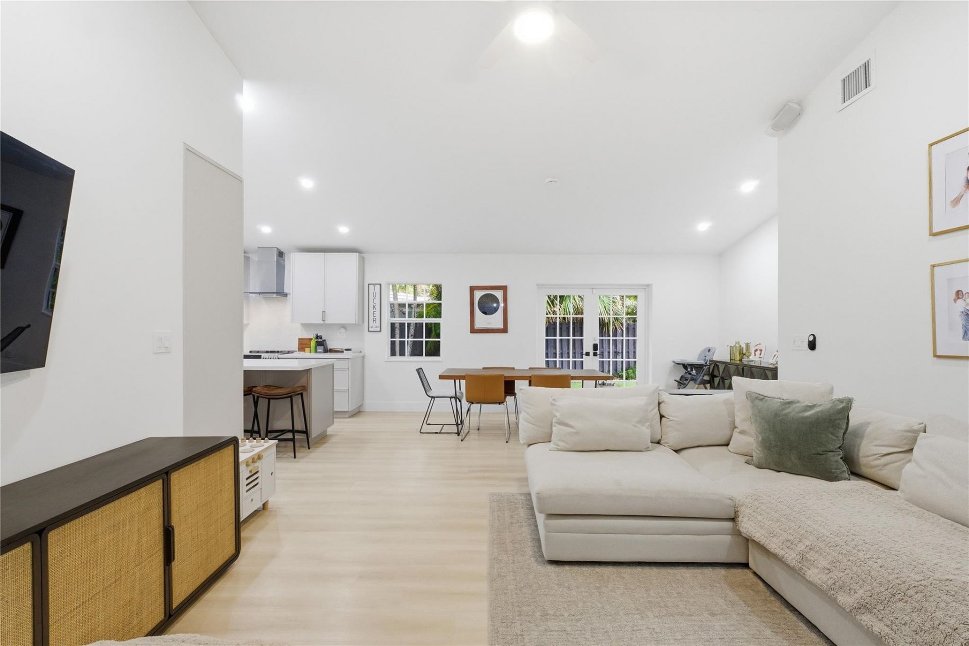 1612 SW 12th Court, Fort Lauderdale, FL 33312 Photo