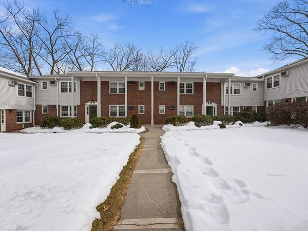 80 Brush Hill Ave, Unit 61, West Springfield, MA 01089