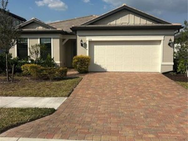 3776 Passion Vine DR, ALVA, FL 33920