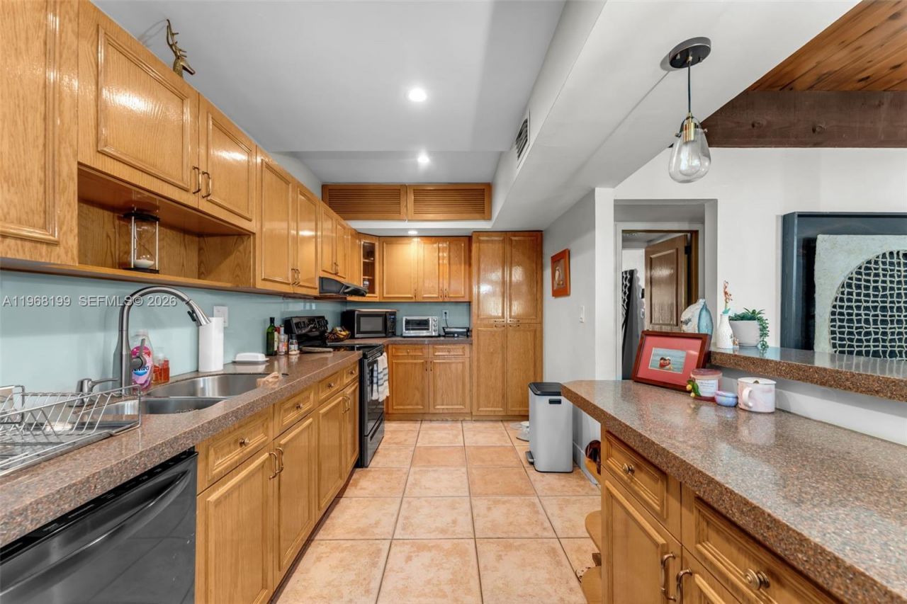 7825 SW 103rd Pl , Unit 7825, Miami, FL 33173 Photo