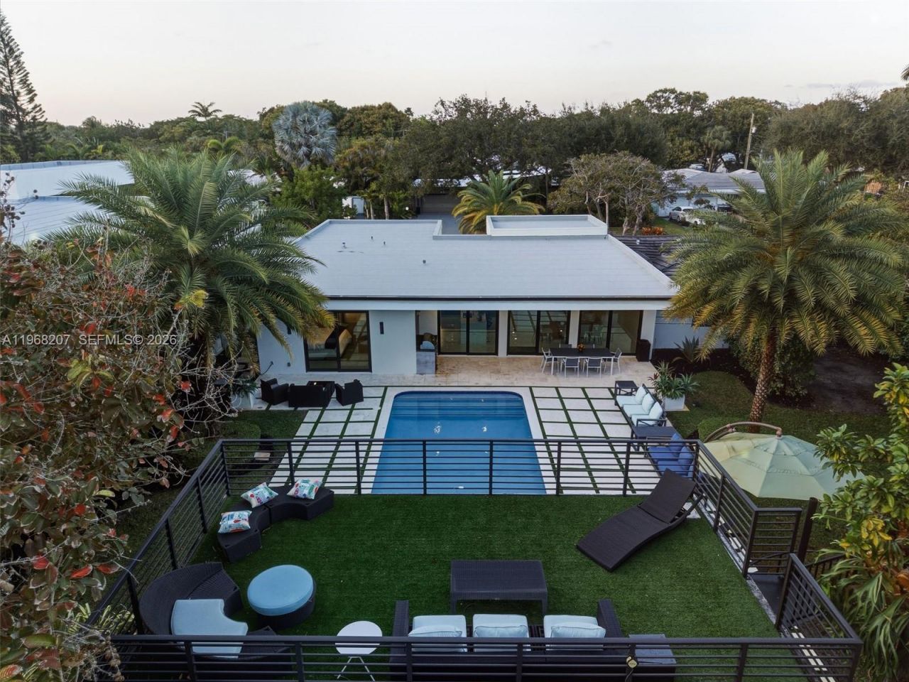 400 NW 24th St, Wilton Manors, FL 33311 Photo
