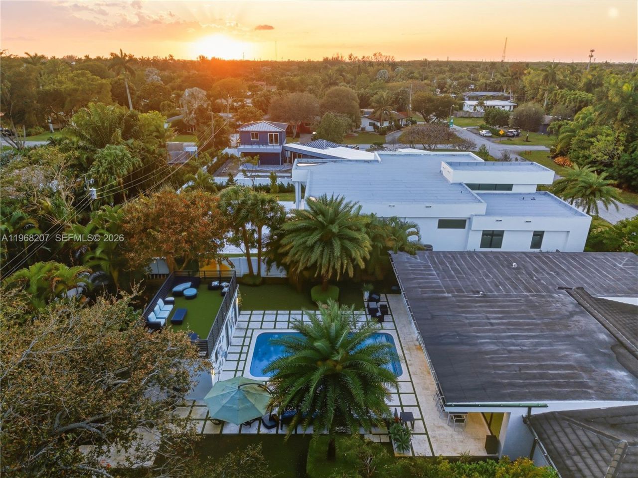 400 NW 24th St, Wilton Manors, FL 33311 Photo