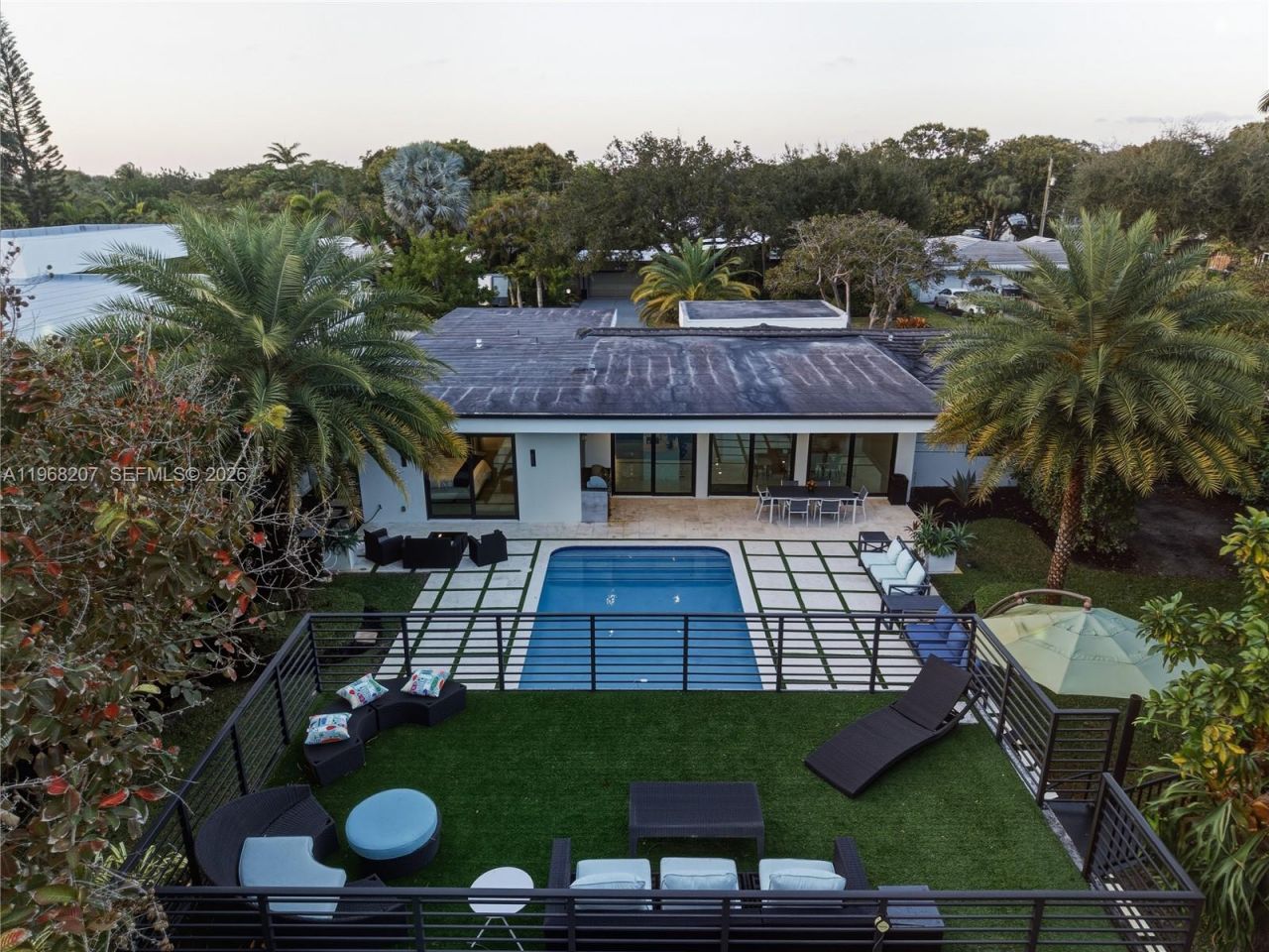 400 NW 24th St, Wilton Manors, FL 33311 Photo